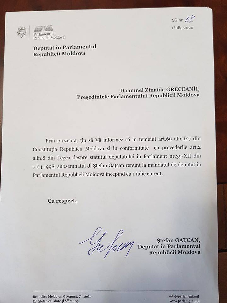 Такого в Молдове еще не было: Штефан Гацкан отказался от депутатского мандата, не выдержав возмущения своих избирателей Такого в Молдове еще не было: Штефан Гацкан отказался от депутатского мандата, не выдержав возмущения своих избирателей