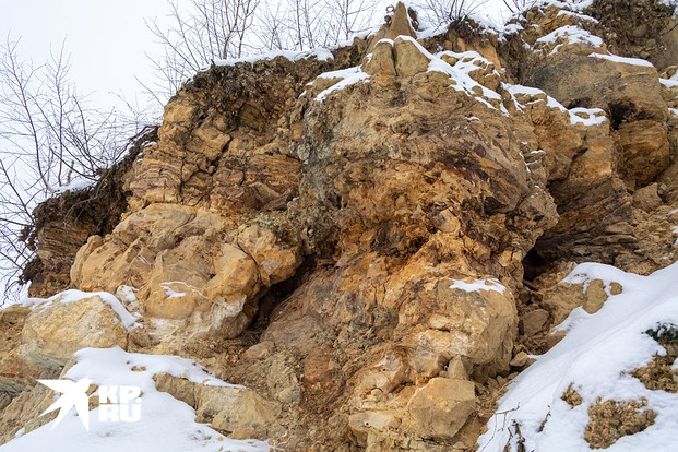 В окрестностях Подольского гидроузла по берегам Пахры, Мочи и Десны до революции добывали белый камень - известняк