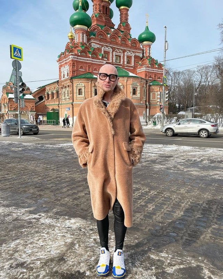 Фанаты уверены, что певец себя не щадит себя и излишне рьяно взялся за похудение.