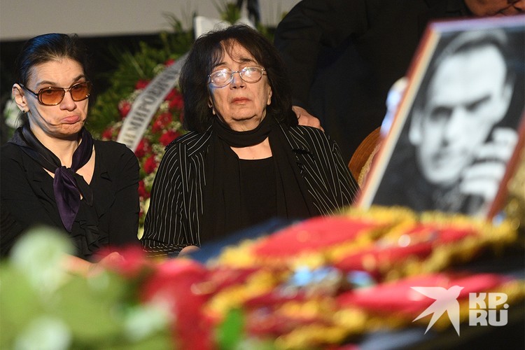 Мария Баталова и вдова актера Алексея Баталова Гитана Леонтенко.