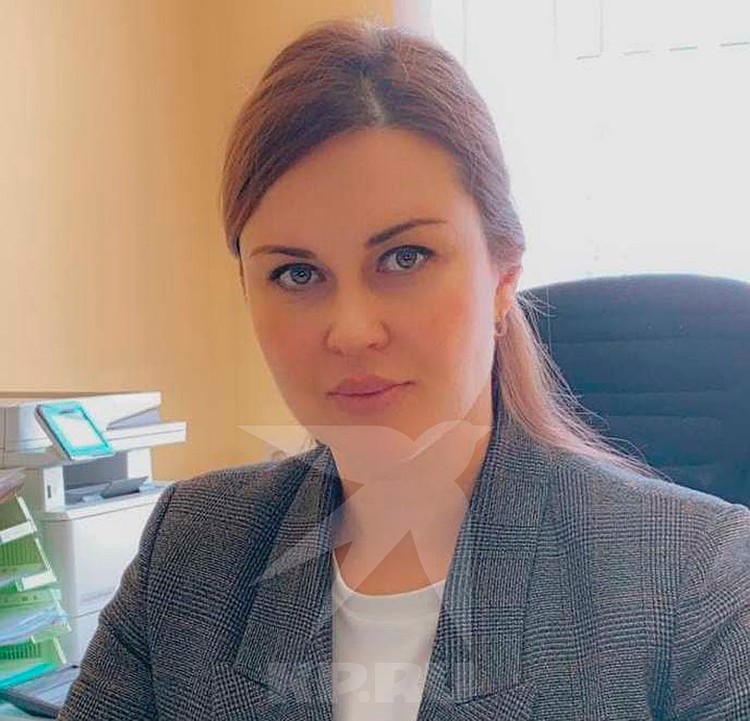 Анастасия тоже специалист по диализу.