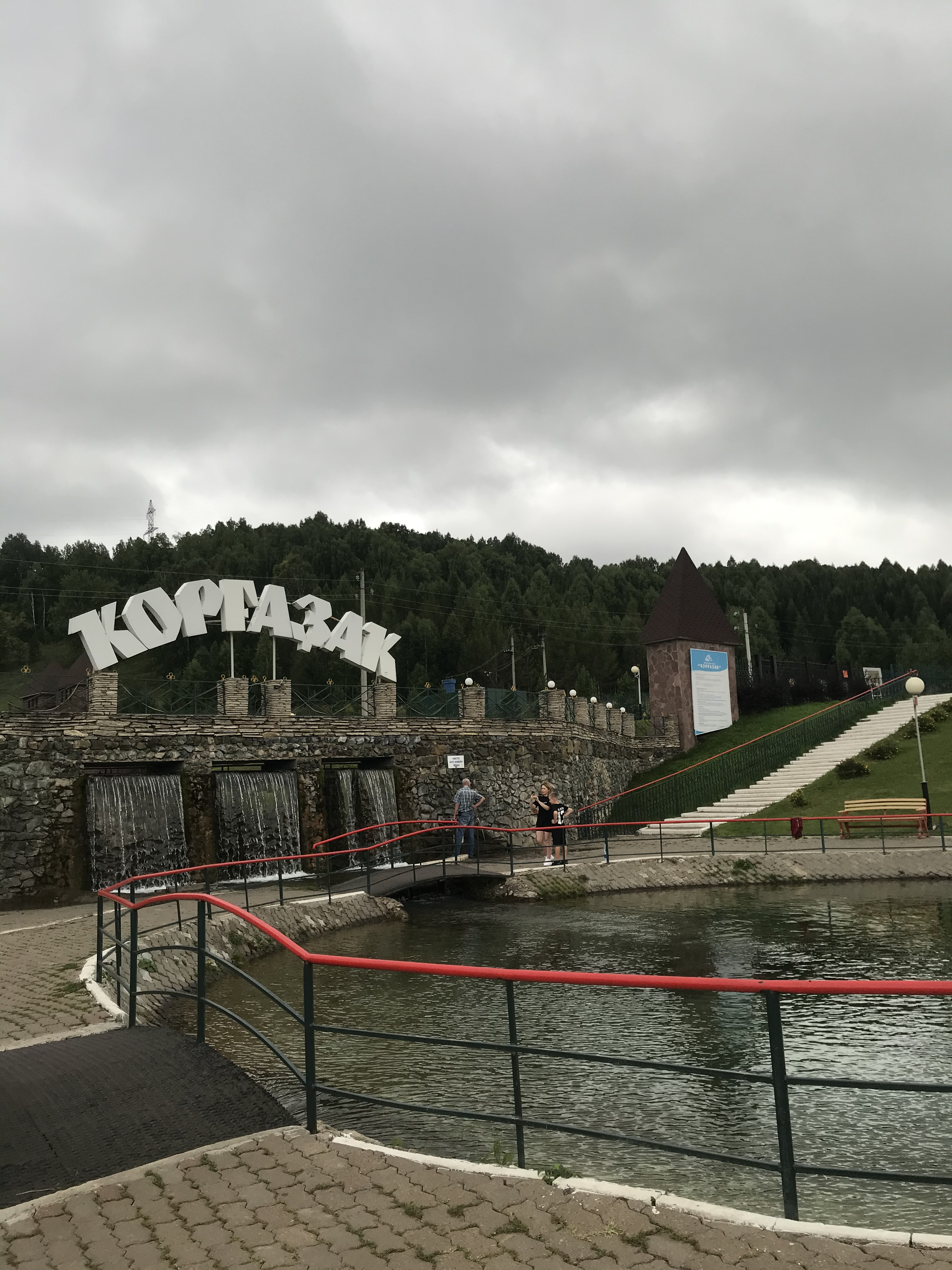 Воду на источнике можно набирать в неограниченном количестве