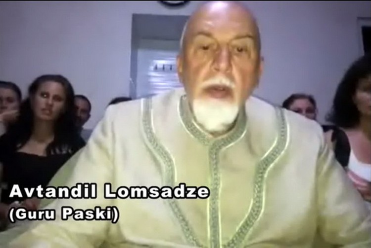 Ошо раджниш секта. Секта бхагавана шри раджниша (ошо). Павел хандожко ашрам шамбалы. Псевдохристианские секты. Секта бхагавана шри раджниша.