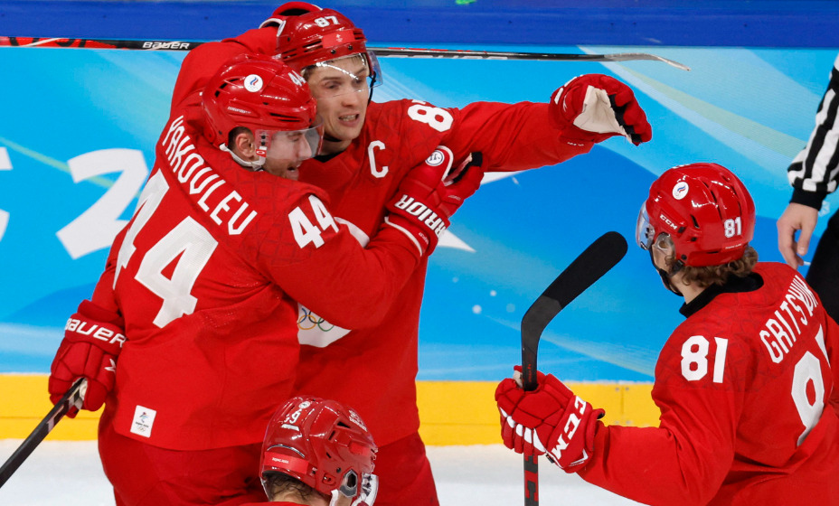 Сборная России готовится к очередному экзамену на Олимпиаде-2022. Фото: Reuters