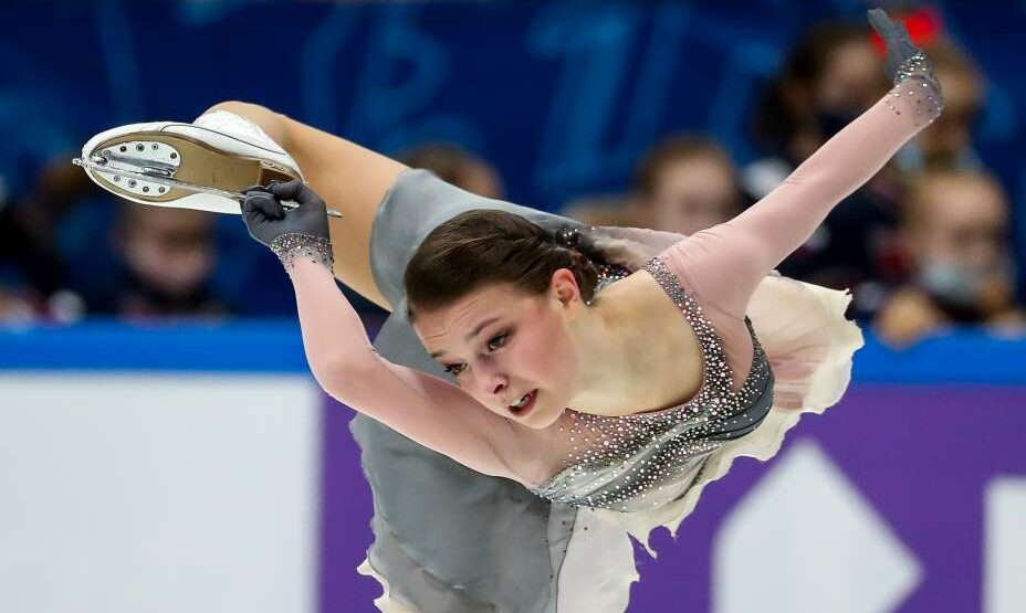 Анна Щербакова, фигурное катание