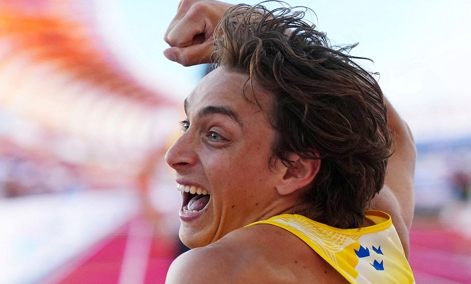 22-летний Дюплантис продолжает бить рекорды. Фото: Reuters