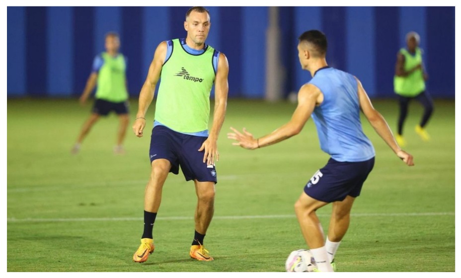 Дзюба пока остается без клуба. Фото: соцсети «Адана Демирспор»