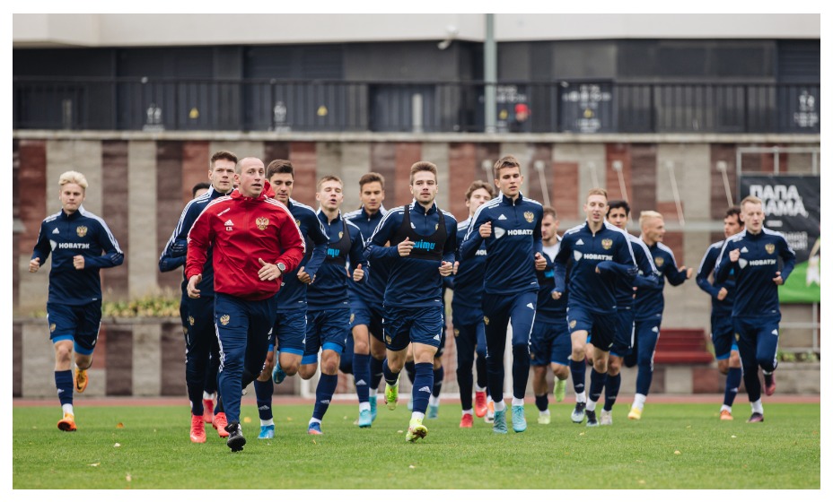 Молодежная сборная России провела заключительную тренировку в Минске. Фото: РФС