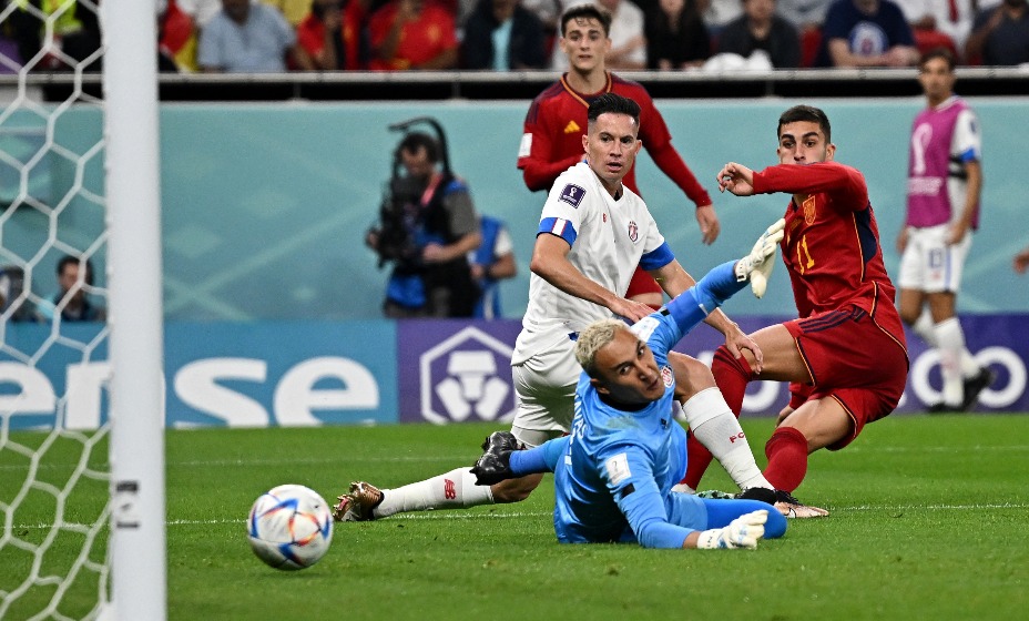 Кейлор Навас пропустил 5 мячей от испанцев на ЧМ-2022.
Фото: Reuters