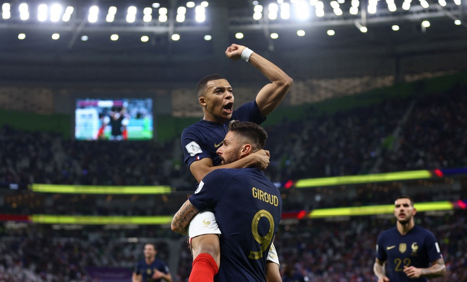 Мбаппе и Жиру вывели Францию в четвертьфинал ЧМ-2022.
Фото: Reuters