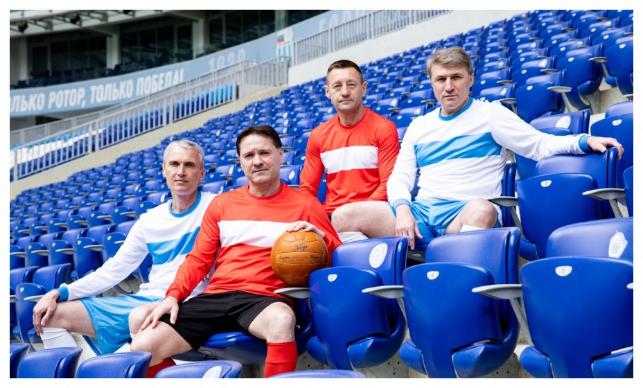 Ветераны сборной России сыграют в ретро-форме к матчу Победы. Фото: соцсети РФС