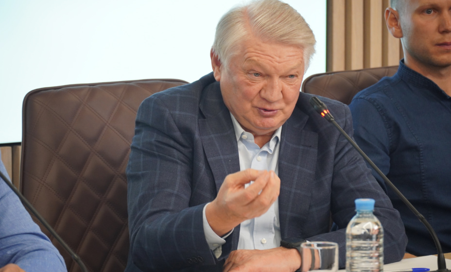 Юрий Заварзин - известная фигура в российском футболе. Фото: Александр Шпаковский, КП