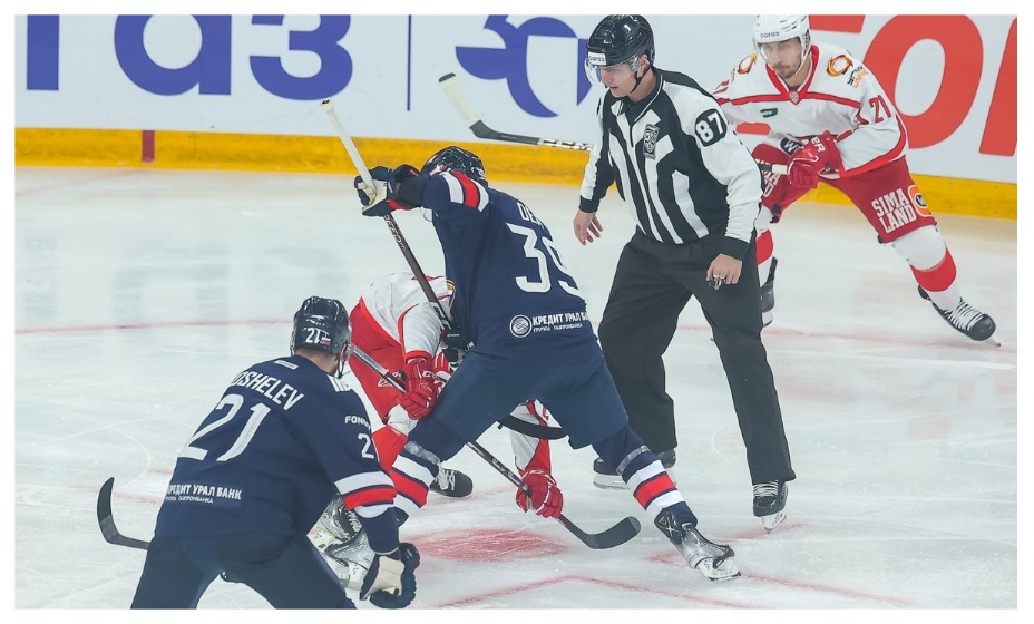 «Металлург» и «Автомобилист» вновь скрестят клюшки в матче КХЛ. Фото: официальный сайт ХК «Металлург» Мг