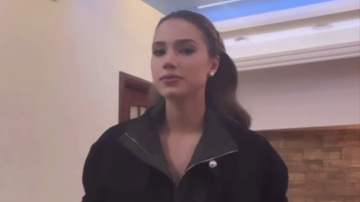 Алина Загитова вновь прибыла в Уфу. Фото: соцсети фигуристки Алины Загитовой.