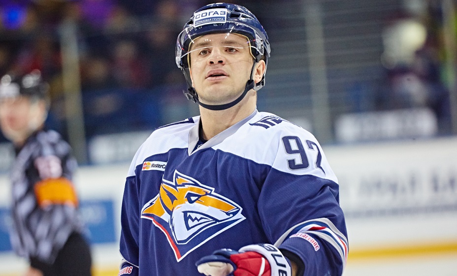 «Сокол» выгнал обладателя Кубка Гагарина Потехина из-за кражи клюшек. Фото: ХК «Металлург»