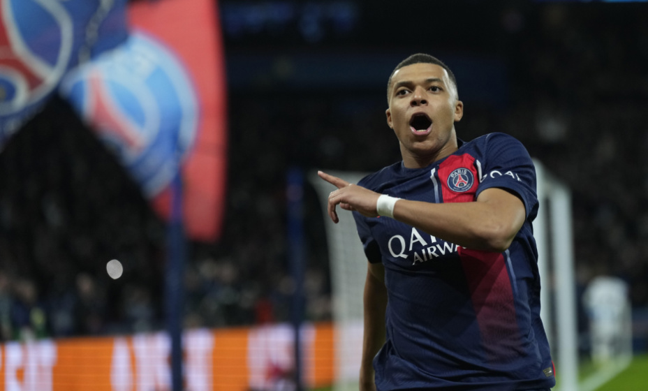 Мбаппе бежит из Парижа. Фото: Global Look Press