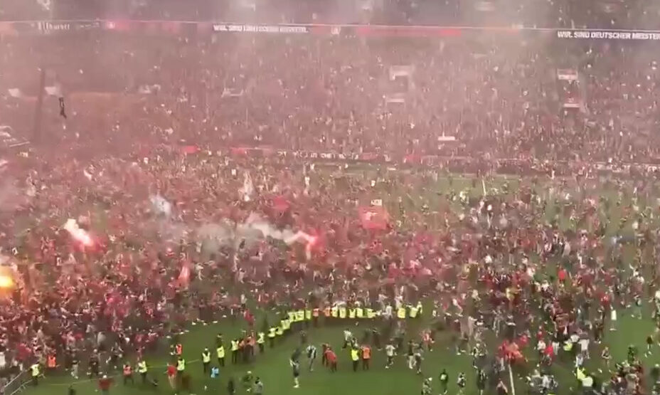 Байер впервые в истории стал чемпионом Германии, фото снимок экрана