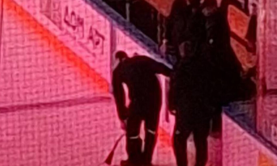 Матч КХЛ зедерживается, фото снимок экрана