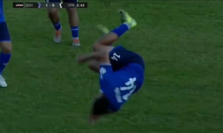 Момент приземления. Скриншот видео в тг-канале ФК «Динамо-Барнаул»