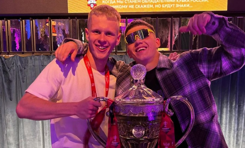 Кузнецов считает, что Кисляку и Глебову рано уходить из ЦСКА. Фото: соцсети Кирилла Глебова