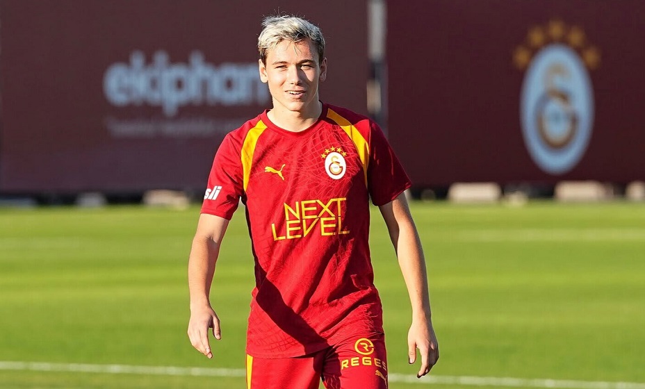 Петров: Батраков сказал: «Сначала чуть трясло, но потом было спокойно». Фото: ФК «Галатасарай»