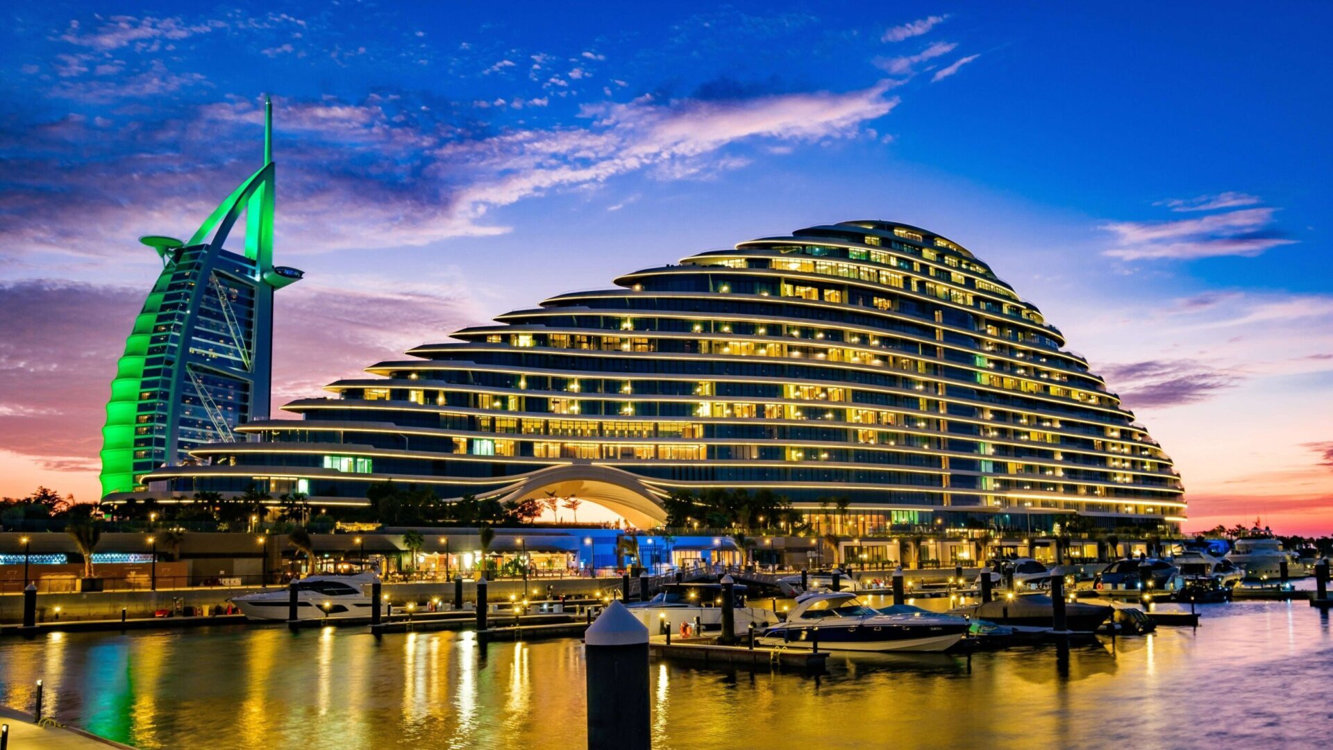 Отель Jumeirah Marsa Al Arab.