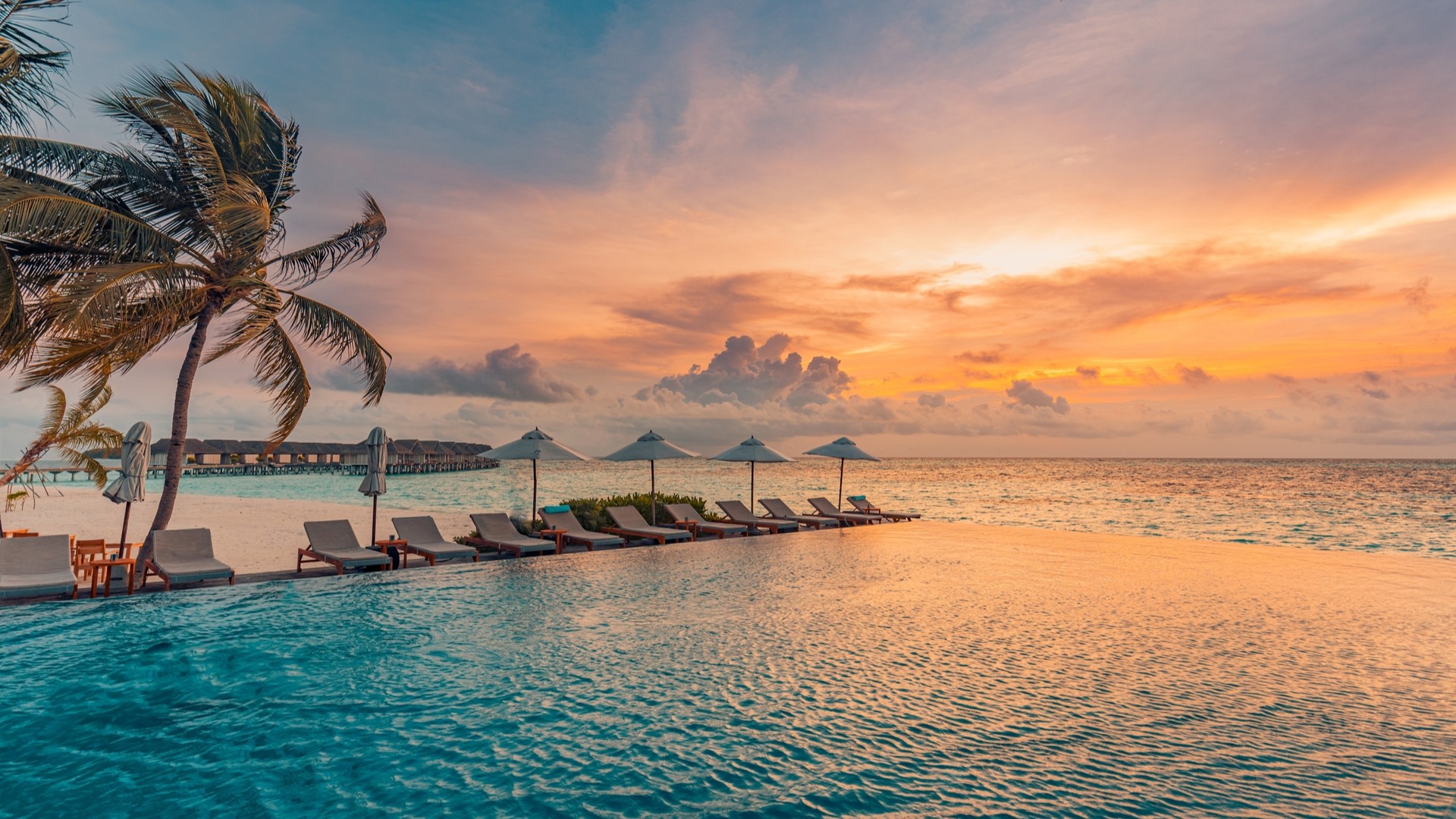 Роскошный отдых на открытом воздухе на Мальдивах.