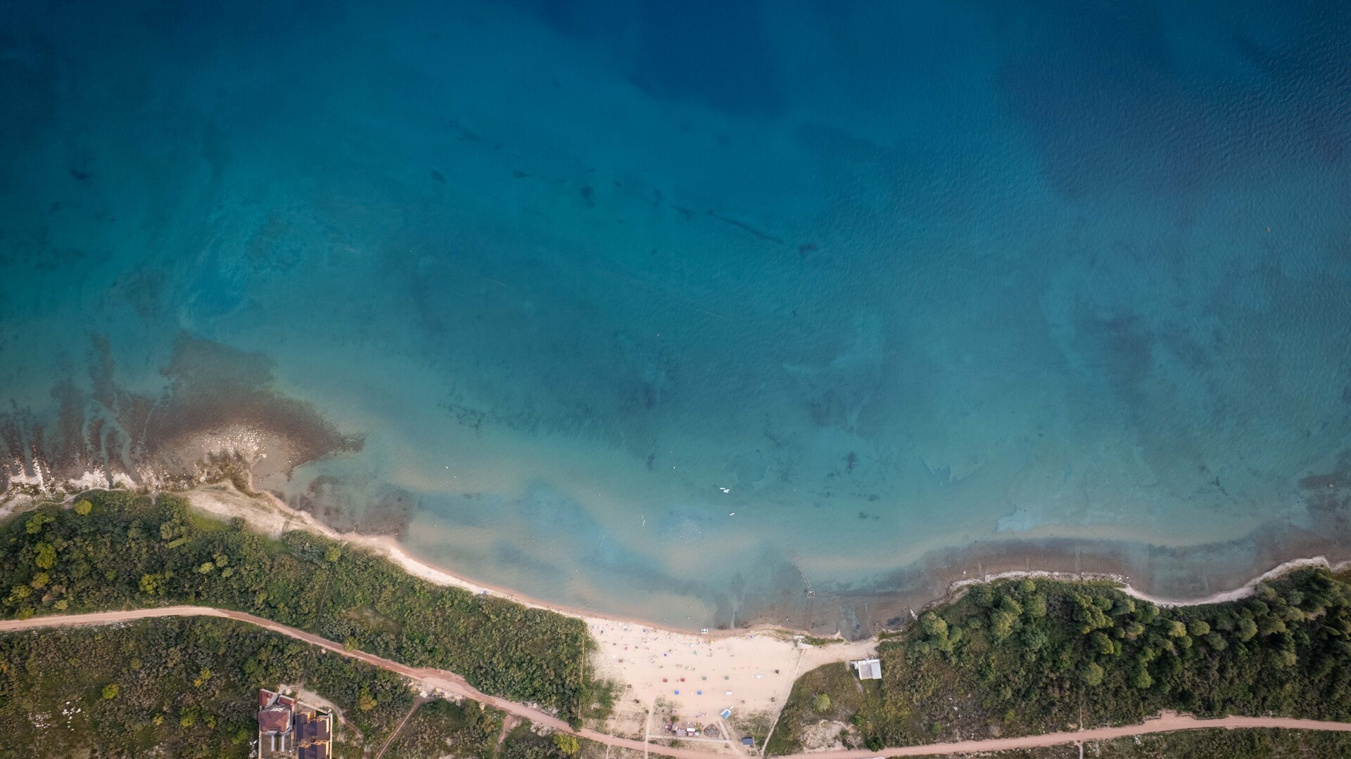 Озеро Иссык-Куль в Кыргызстане.